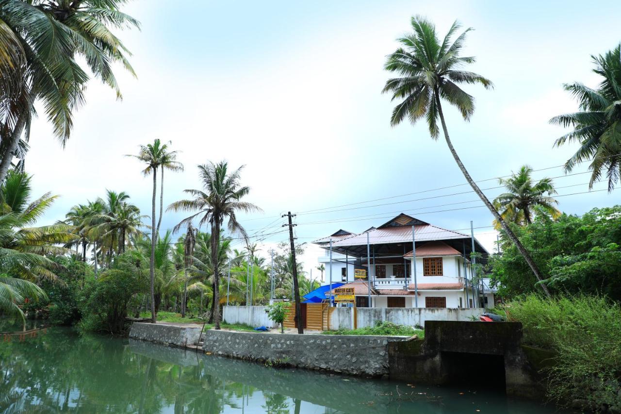 Water Gate Tourist Home And Resorts Mundrothuruth Luaran gambar