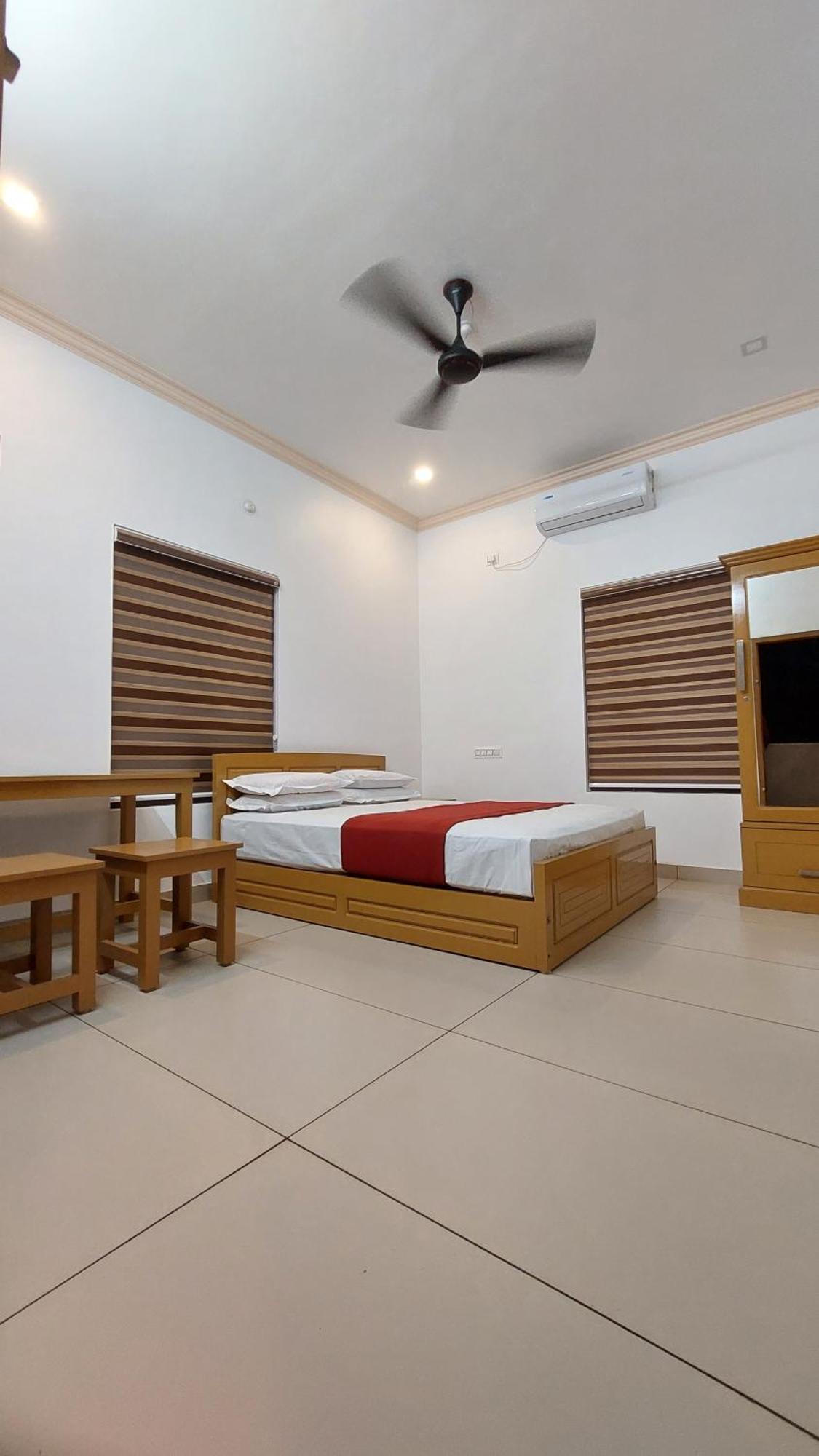 Water Gate Tourist Home And Resorts Mundrothuruth Luaran gambar