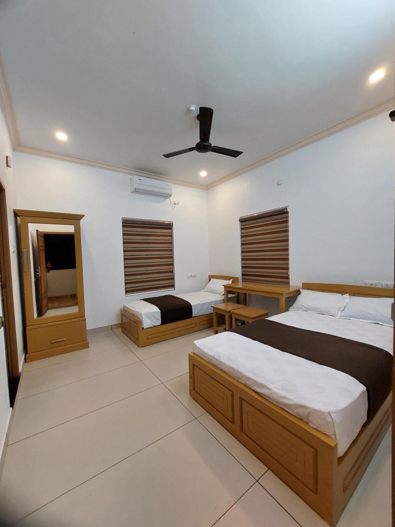 Water Gate Tourist Home And Resorts Mundrothuruth Luaran gambar